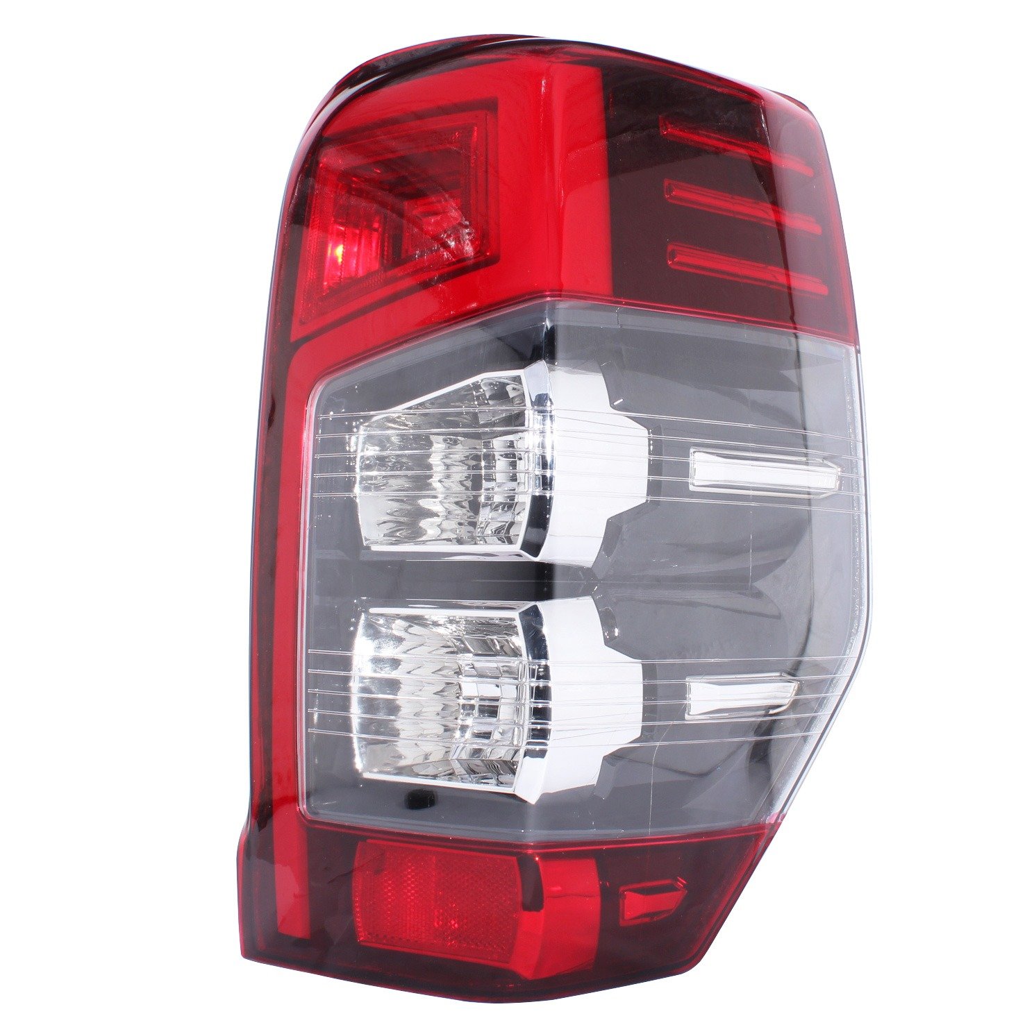 FAROL TRASERO DERECHO MITSUBISHI L200 DAKAR – KATANA – WORK 2.4 AÑOS 19/22