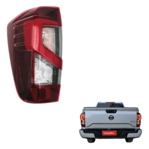 FAROL TRASERO IZQUIERDO NISSAN NAVARA - NP300 2.3CC AÑOS 23/25
